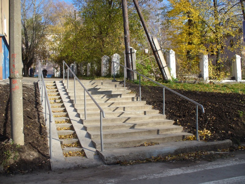 Завершен ремонт лестницы по ул.Гайдара,10